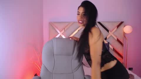 Snapshot of violeta_leon chatting on March 18, 4:15 am Violeta leon online show from March 18, 4:15 am