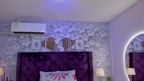 Snapshot of violeta_medina chatting on July 26, 1:58 am violeta_medina online show from July 26, 1:58 am