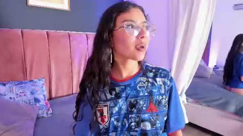 Violeta online show from June 12, 6:29 pm