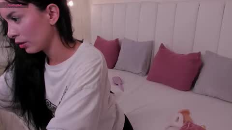 Violeta Rodriguez online show from March 15, 8:15 pm