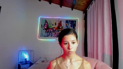 Snapshot of violeta_sofia_16 chatting on February 3, 1:37 am violeta sofia 16 online show from February 3, 1:37 am