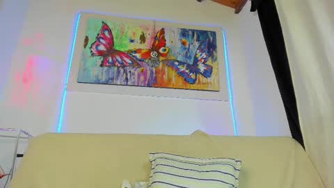 Snapshot of violeta_sofia_16 chatting on March 26, 3:23 am violeta sofia 16 online show from March 26, 3:23 am