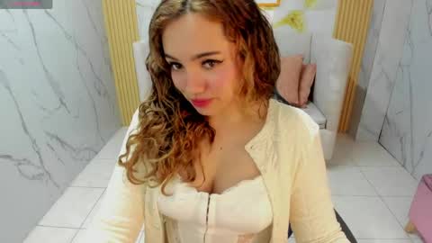 IG violeta sub online show from June 8, 1:11 pm