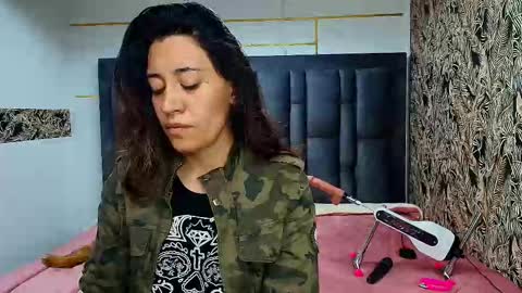 VIOLETA online show from December 20, 1:29 pm