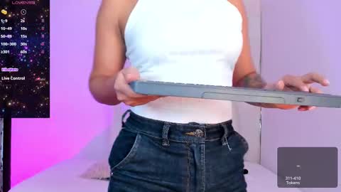 Violeta online show from February 15, 6:33 pm