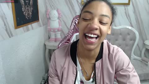 violeth_b online show from December 2, 12:51 pm