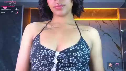 violeth_b online show from July 28, 4:39 pm