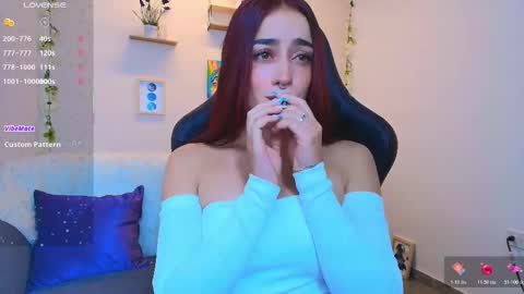 Snapshot of violeth_rosse_ chatting on March 25, 1:00 am violeth_rosse_ online show from March 25, 1:00 am