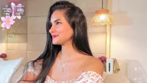 violeth online show from October 1, 8:37 pm