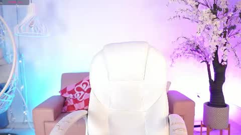 violetjonesx online show from July 9, 11:36 am
