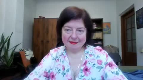 Snapshot of violetpulse chatting on February 14, 12:13 pm violetpulse online show from February 14, 12:13 pm