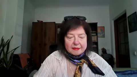 Snapshot of violetpulse chatting on March 5, 8:54 am violetpulse online show from March 5, 8:54 am