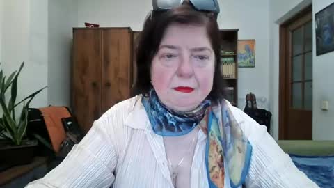 Snapshot of violetpulse chatting on March 20, 3:06 pm violetpulse online show from March 20, 3:06 pm