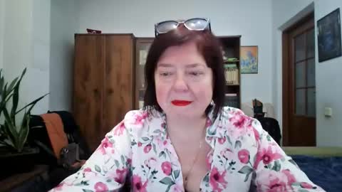 Snapshot of violetpulse chatting on March 25, 4:13 pm violetpulse online show from March 25, 4:13 pm