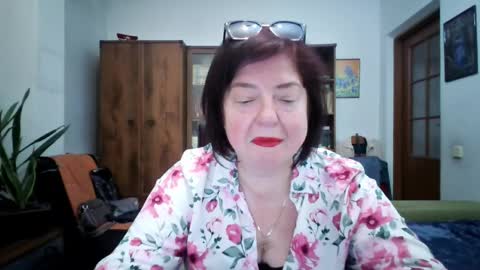 Snapshot of violetpulse chatting on March 30, 4:08 pm violetpulse online show from March 30, 4:08 pm