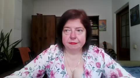 Snapshot of violetpulse chatting on April 1, 1:01 pm violetpulse online show from April 1, 1:01 pm