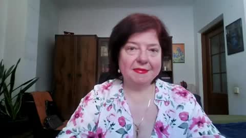 Snapshot of violetpulse chatting on May 3, 2:45 pm violetpulse online show from May 3, 2:45 pm