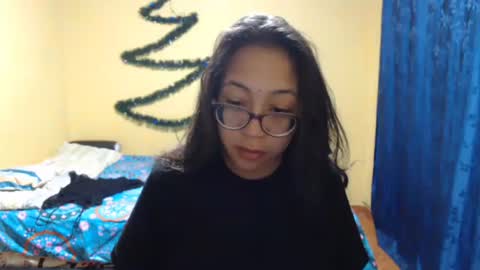 Snapshot of violetsexhot999 chatting on December 31, 8:04 am Violet777 online show from December 31, 8:04 am