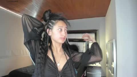 violetskinny online show from October 3, 9:34 pm