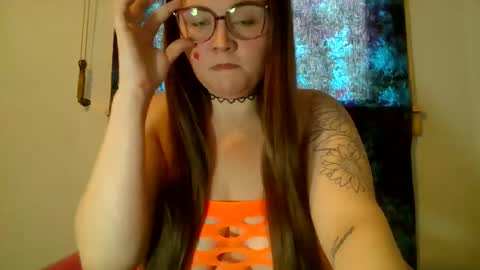 VioletSunflower online show from May 23, 10:25 pm