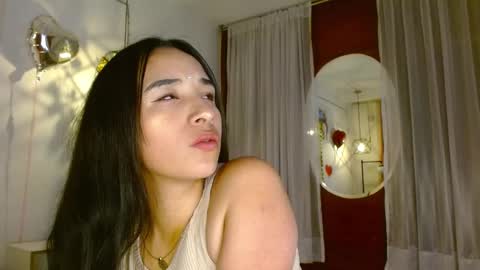 Snapshot of violetsweet_cs chatting on March 4, 5:00 am violetsweet_cs online show from March 4, 5:00 am