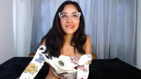 Snapshot of violetsweet_cs chatting on September 10, 9:26 pm violetsweet_cs online show from September 10, 9:26 pm