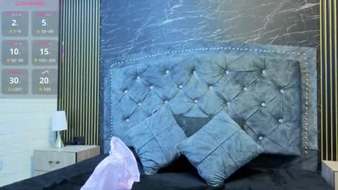 ViolettGolden online show from September 23, 11:24 am