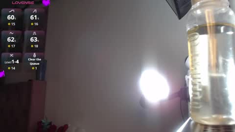 violett_brown9 online show from May 31, 6:53 am