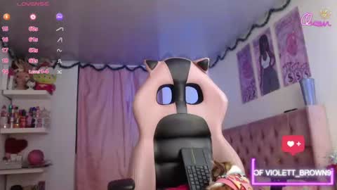 violett_brown9 online show from July 31, 6:13 am