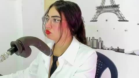 violett_collinss online show from July 26, 6:21 am