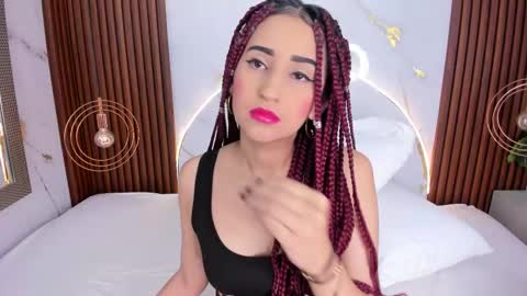 Violett  online show from October 4, 12:03 pm