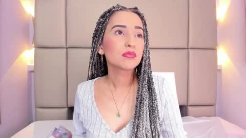 Violett  online show from November 17, 12:11 pm