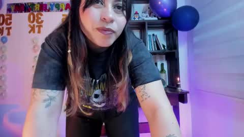 Violeta online show from May 21, 10:28 pm