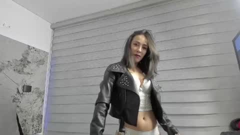 Snapshot of violetta__evans chatting on June 5, 3:13 am Violetta online show from June 5, 3:13 am