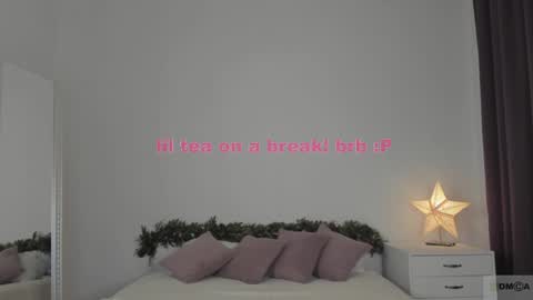 violetta_finch online show from December 7, 11:29 am