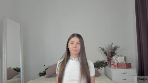 violetta_finch online show from December 15, 2:37 pm
