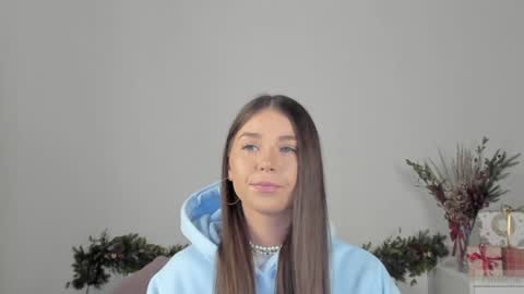 violetta_finch online show from December 17, 8:23 am