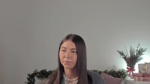 violetta_finch online show from December 27, 8:24 am