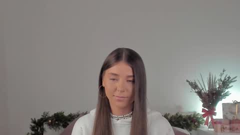 violetta_finch online show from January 6, 8:14 am