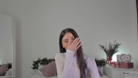 violetta_finch online show from January 19, 5:18 pm