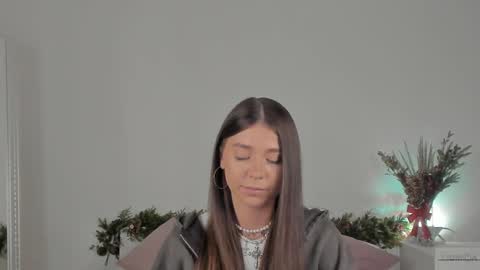 violetta_finch online show from January 27, 8:29 am