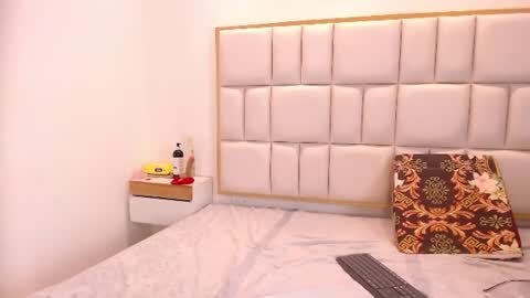 violeta online show from July 16, 1:44 am