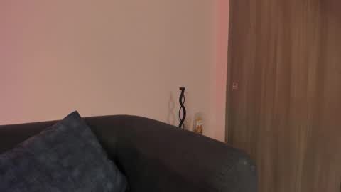 violetta independent model online show from February 3, 6:22 am