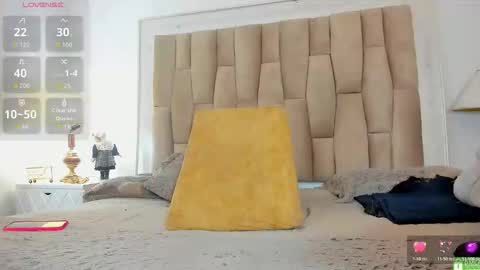 Princess Violet Valerious Follow me IGX violetvalerious online show from February 28, 3:46 pm