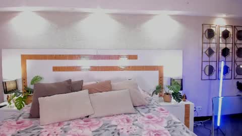 Violettaa online show from June 27, 4:28 am