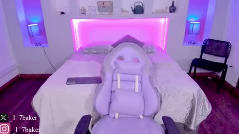 ViolettaBaker online show from February 6, 1:38 am