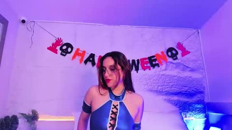 Violetta  online show from October 31, 7:59 pm