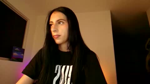 Violetta....Follow me in Twitter... online show from January 17, 11:41 pm