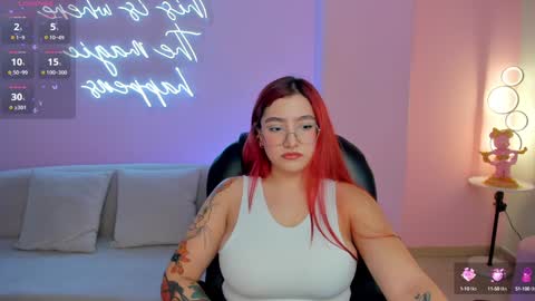 Violett Castel online show from December 17, 8:10 pm