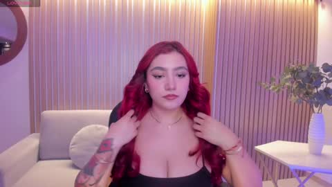 Violett Castel online show from January 23, 7:29 pm